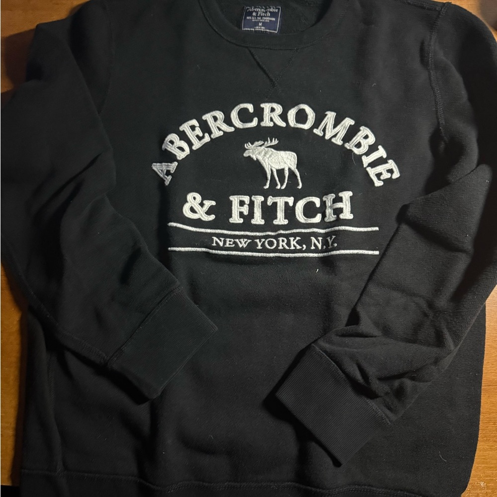 Abercrombie & Fitch Stitched Black Crewneck Sweater